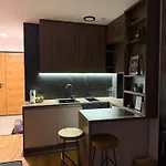 Apartman & *